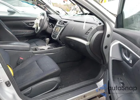 2017 Nissan Altima 2.5 S z USA, uszkodzony, nr VIN 1N4AL3AP9HN339871